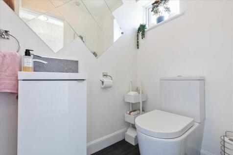 Lower Level WC