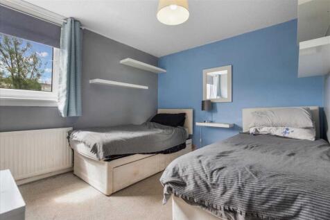 Bedroom Two (1)