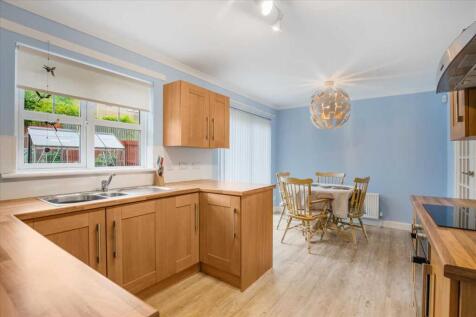 Kitchen Dining (2)