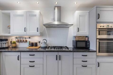 Breakfasting Kitchen