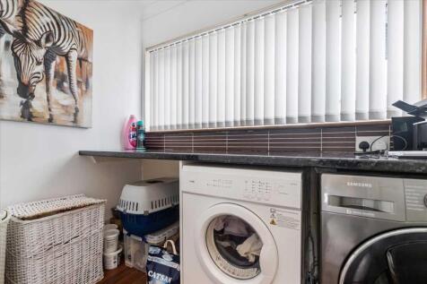 Utility Room (2)