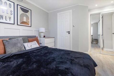 Bedroom One (2)