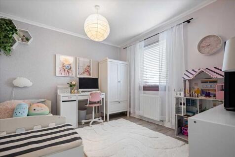 Bedroom Two (1)