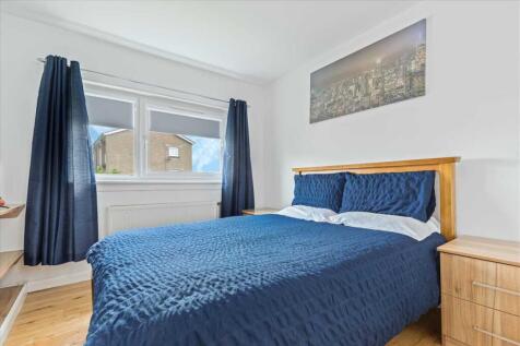 Bedroom One (1)