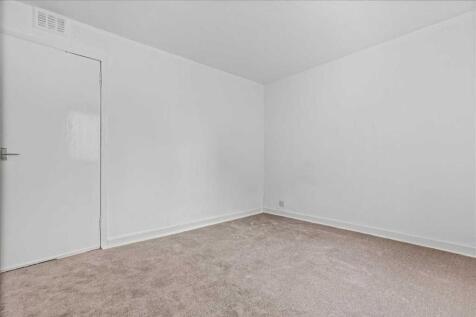 Bedroom One (2)