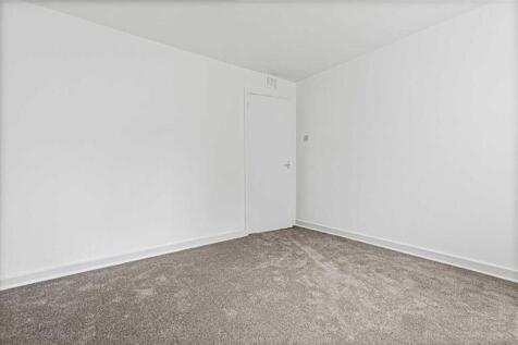 Bedroom Two (2)