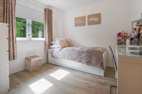 Bedroom Two (1)