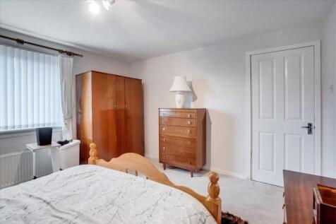 Bedroom One (3)