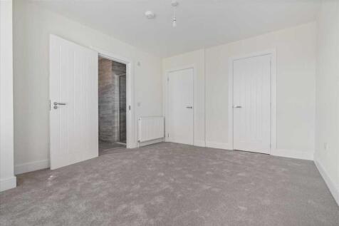 Bedroom One (3)