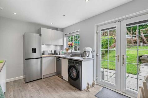 Kitchen Dining (1)