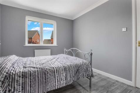 Bedroom Two (2)