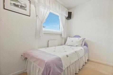 Bedroom Three (2)