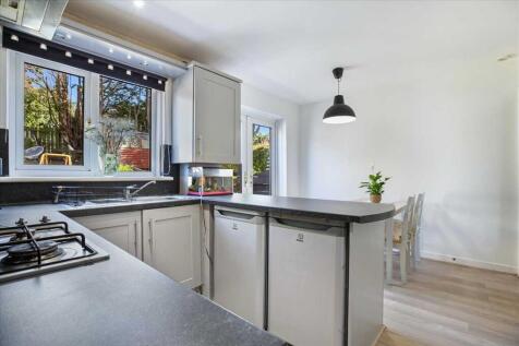 Kitchen Dining (3)