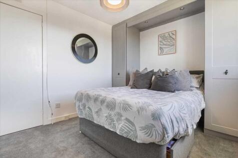 Bedroom One (2)