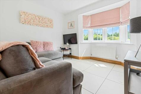 Family Room (1)