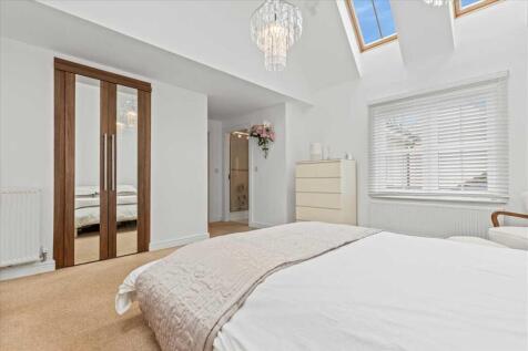 Bedroom One (2)