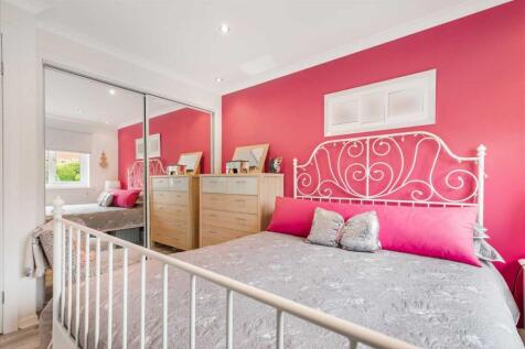 Bedroom One (2)