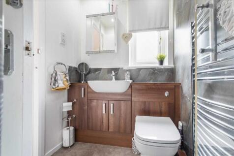 En-Suite (2)