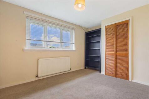 Bedroom One (2)
