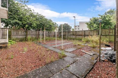 Surrounding Gardens