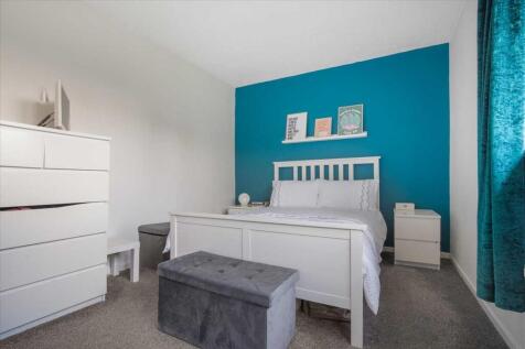 Bedroom One (2)