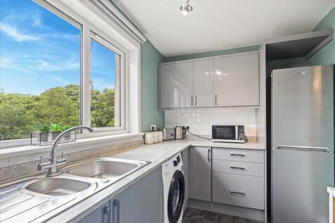 Kitchen (2)