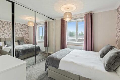 Bedroom One (1)