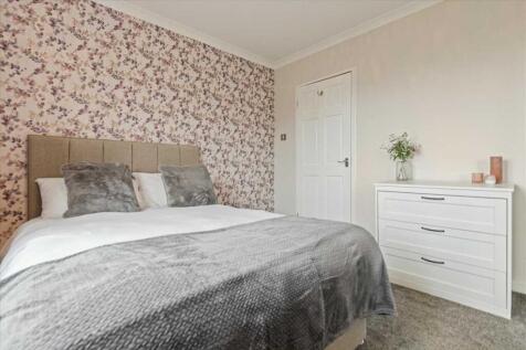 Bedroom One (2)