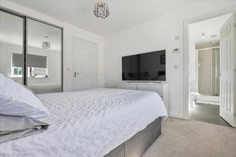 Bedroom One (2)