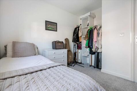 Bedroom Three (2)