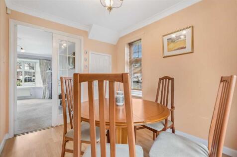Dining Room (2)