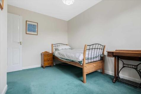 Bedroom Two (2)