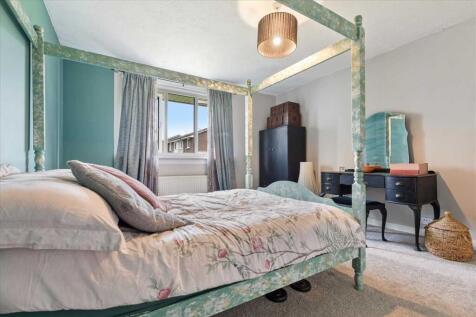 Bedroom One (3)