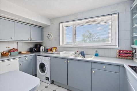 Breakfasting Kitchen