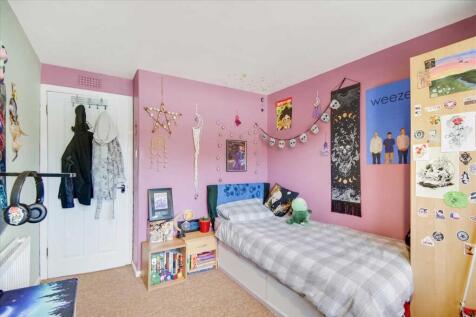 Bedroom Two (2)
