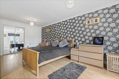 Bedroom One (2)