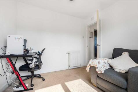 Bedroom Three (2)