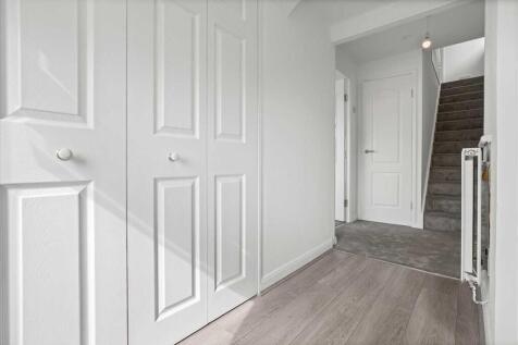 Entrance Hallway (1)