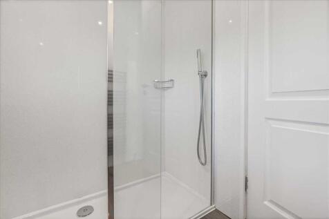 Shower Room (2)