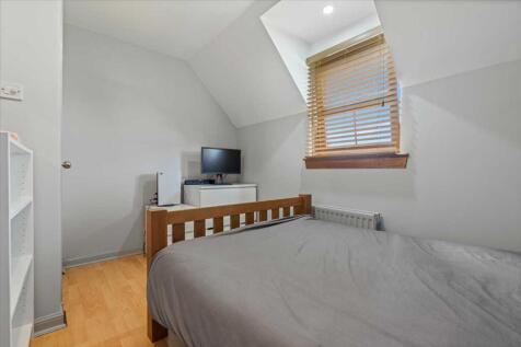 Bedroom Three (2)