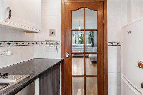 Kitchen (2)