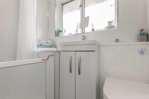 Shower Room (1)