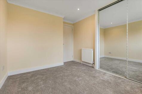 Bedroom Two (2)