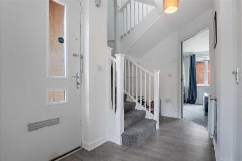 Entrance Hallway (1)