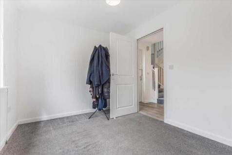 Bedroom Two (2)