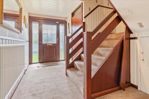 Entrance Hallway (2)