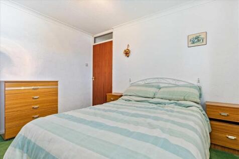 Bedroom One (2)