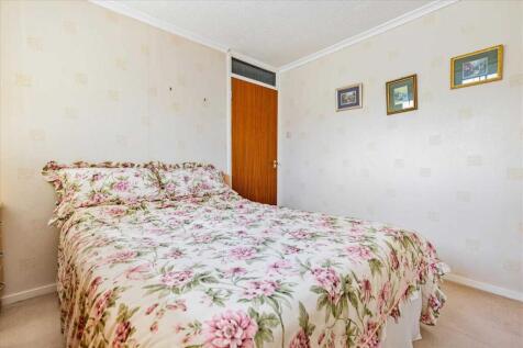 Bedroom Two (2)