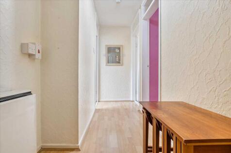 Entrance Hallway (1)