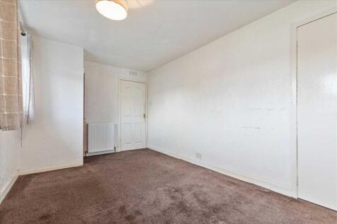 Bedroom One (3)